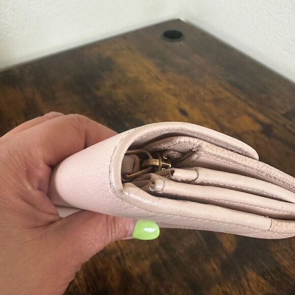 Chloe Indy Long Wallet With‎ Flap - Picture 8 of 16